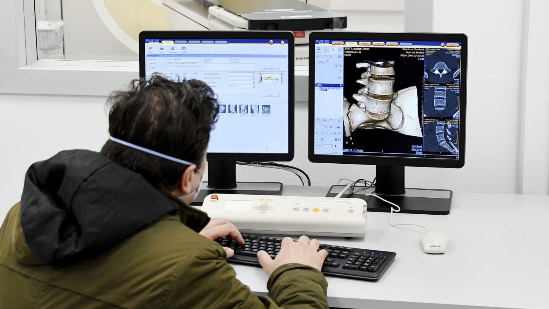 За последните 24 часа броят на починалите от коронавирус в