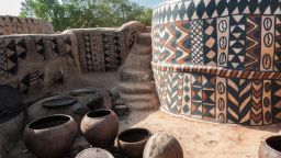 Африканско село, в което всяка къща е произведение на изкуството