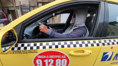 Автобусни и таксиметрови превозвачи обявиха ефективен протест на 25 ноември