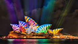 Операта в Сидни ще работи онлайн
