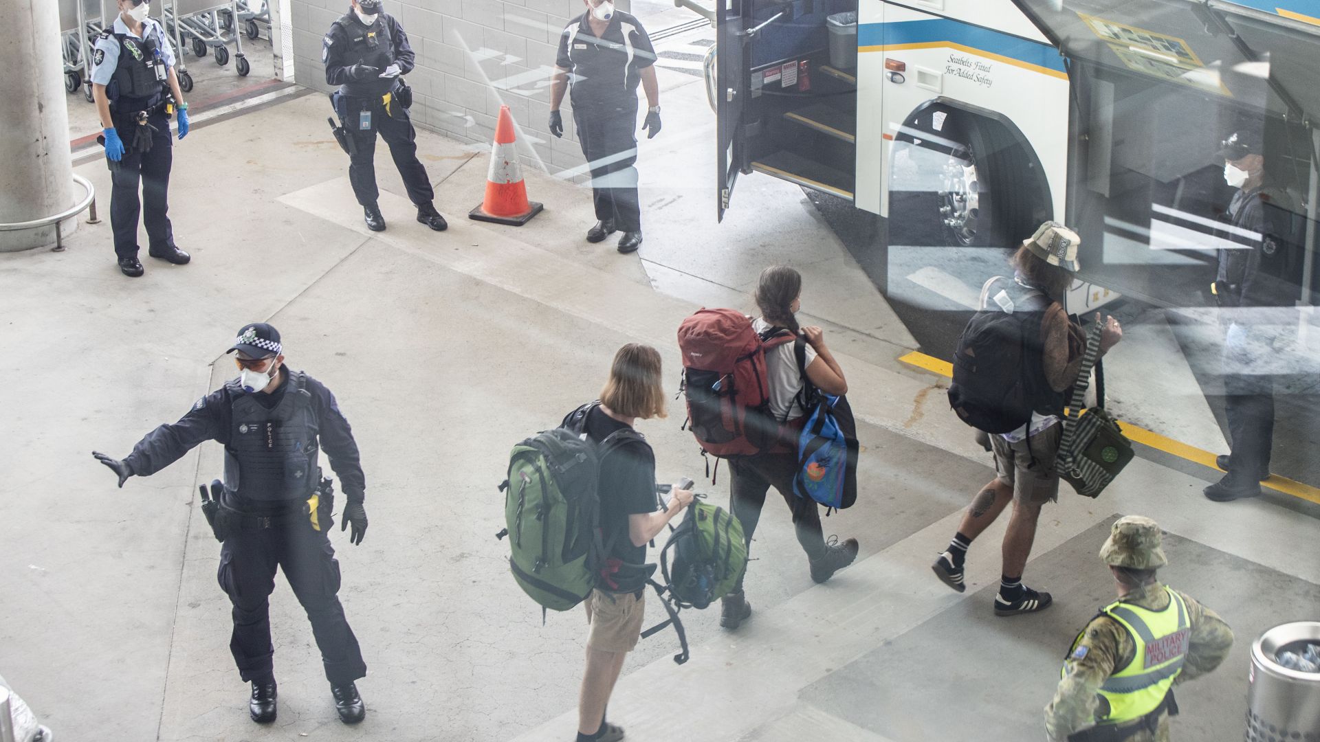 Министерството на външните работи е било уведомено от още две