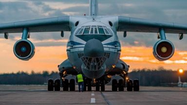 US представител: Платихме изцяло, а не наполовина, руската доставка на медицинско оборудване