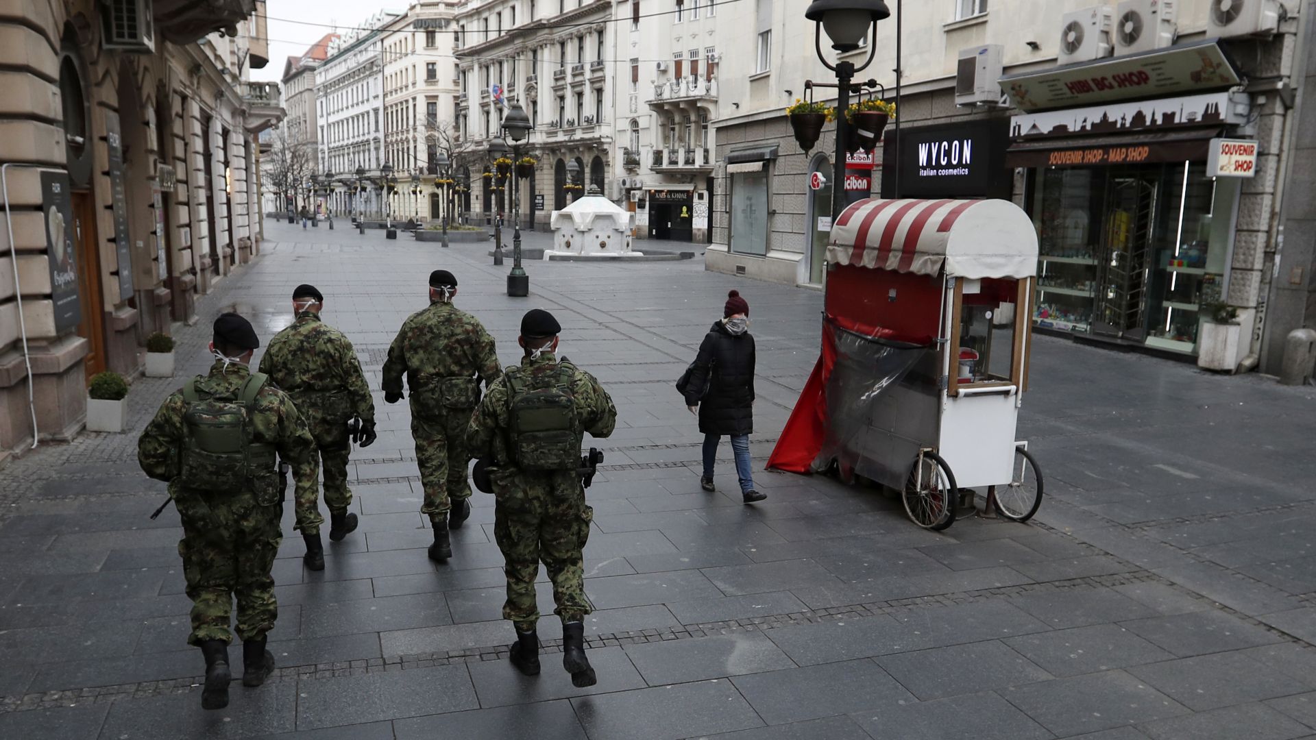 Сърбия и Северна Македония въвеждат полицейски час за Великден Гражданите