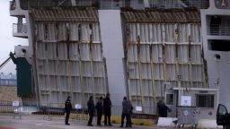 Българин е сред заразените с коранавирус на круизен кораб в Пирея 