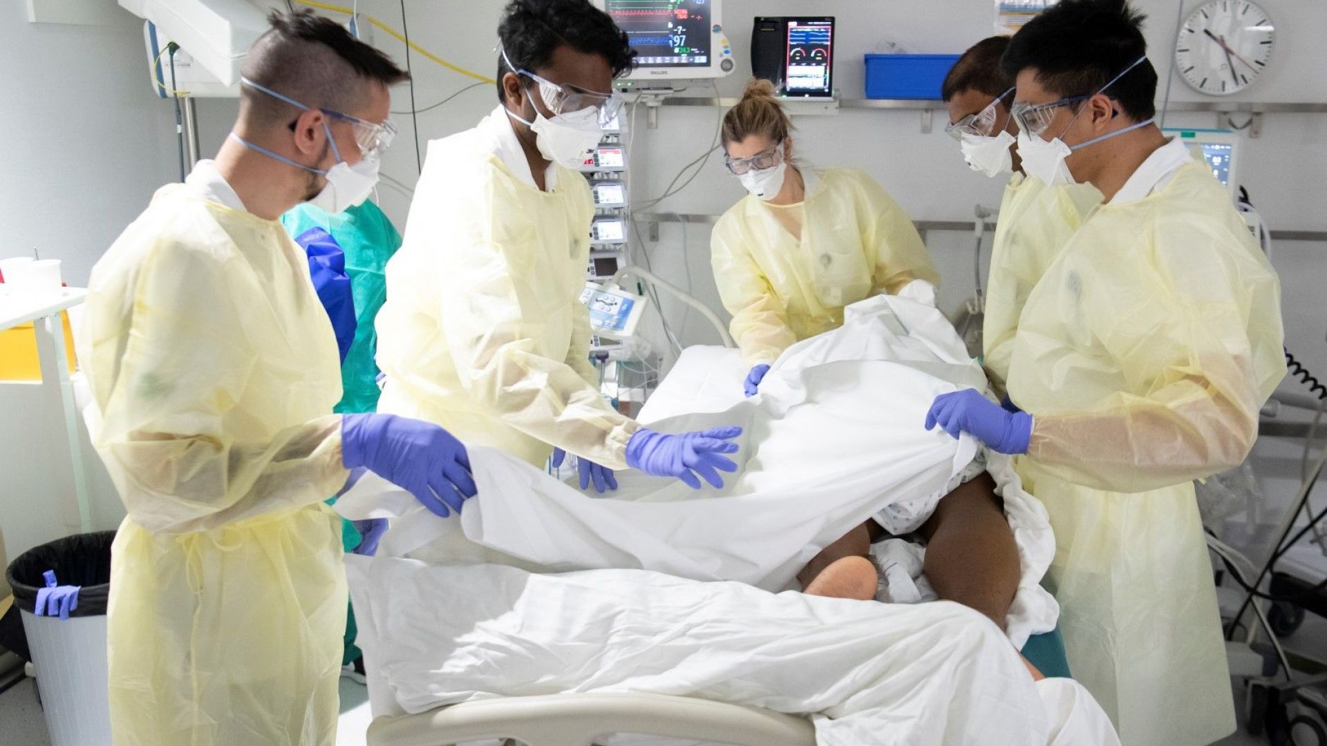 1480 души са починали в САЩ от коронавирус през последните 24