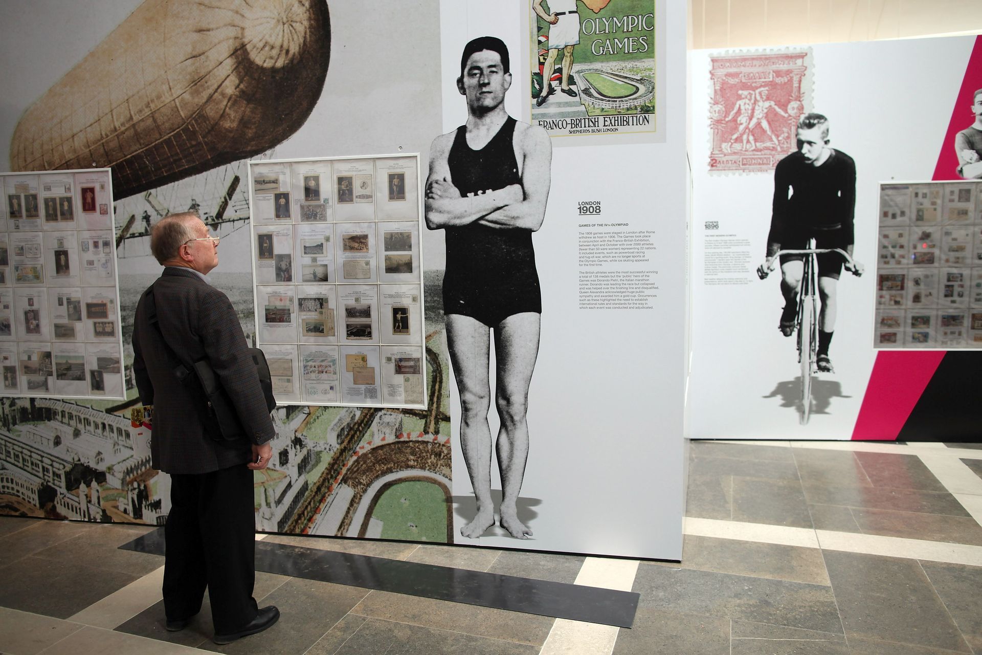 Музеят на Олимпиадите в Лондон с предмети, снимки и екипи от първите игри