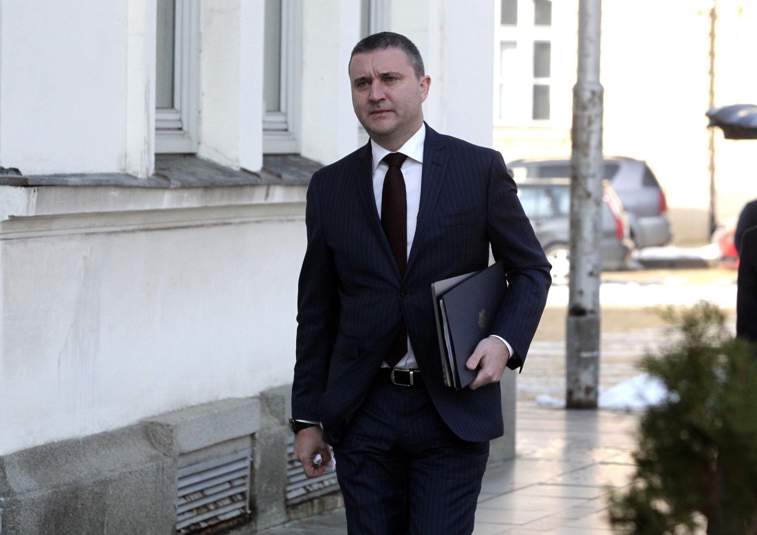 Ще бъде ограничено плащането по съответните клинични пътеки, обяви министърът на финансите Владислав Горанов