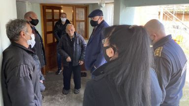Двама нападатели на 86-годишния старец от Трилистник са задържани 