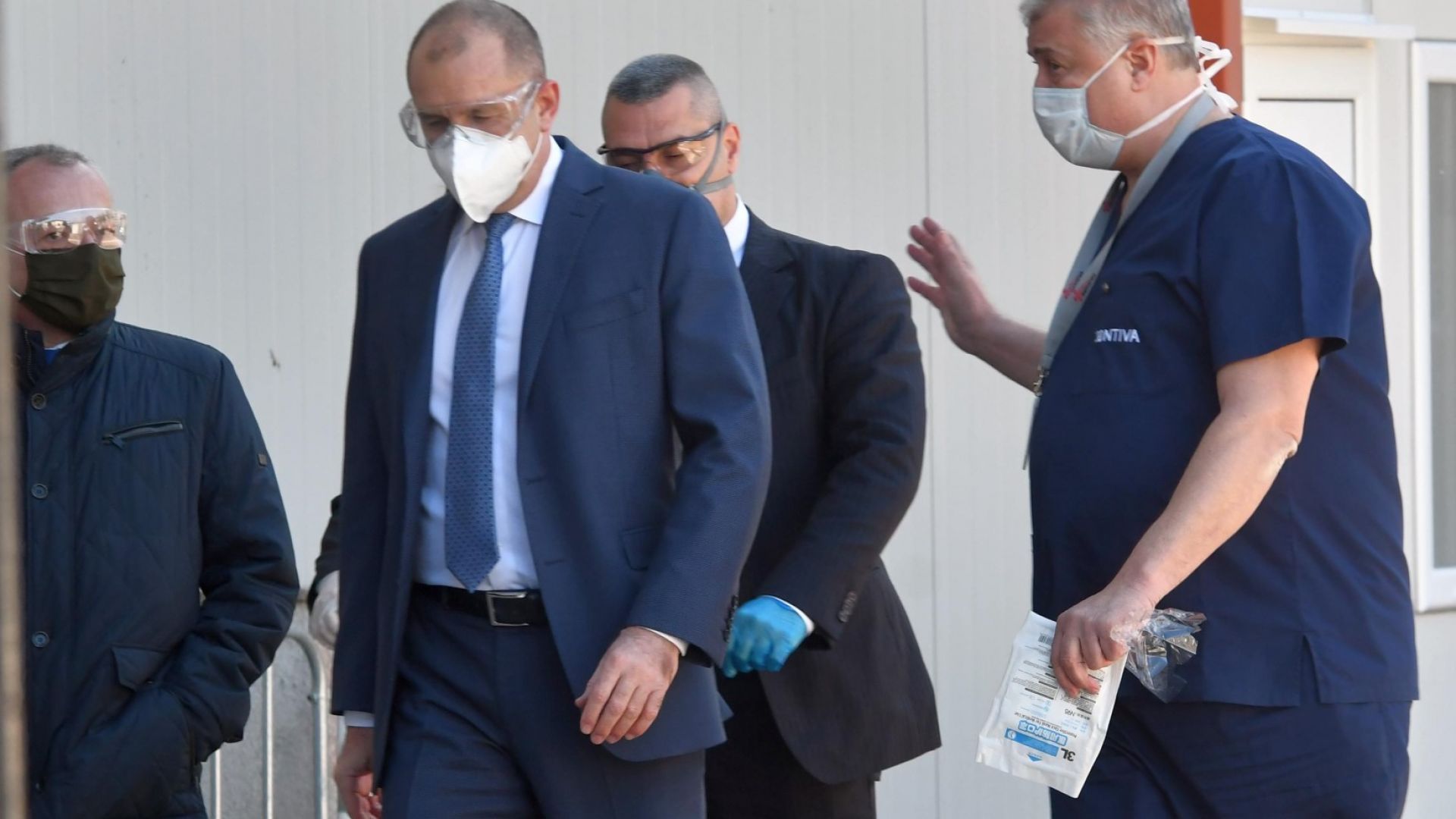 Президентът Румен Радев отговори на нападките на депутатите по повод