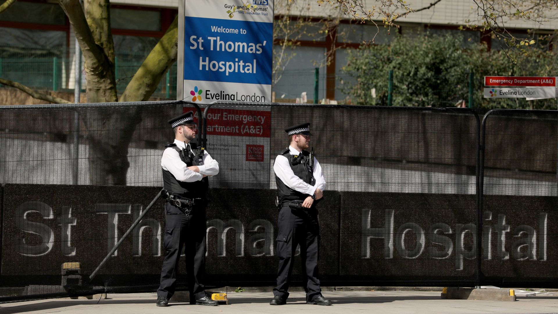 Състоянието на британския премиер Борис Джонсън е стабилно след като