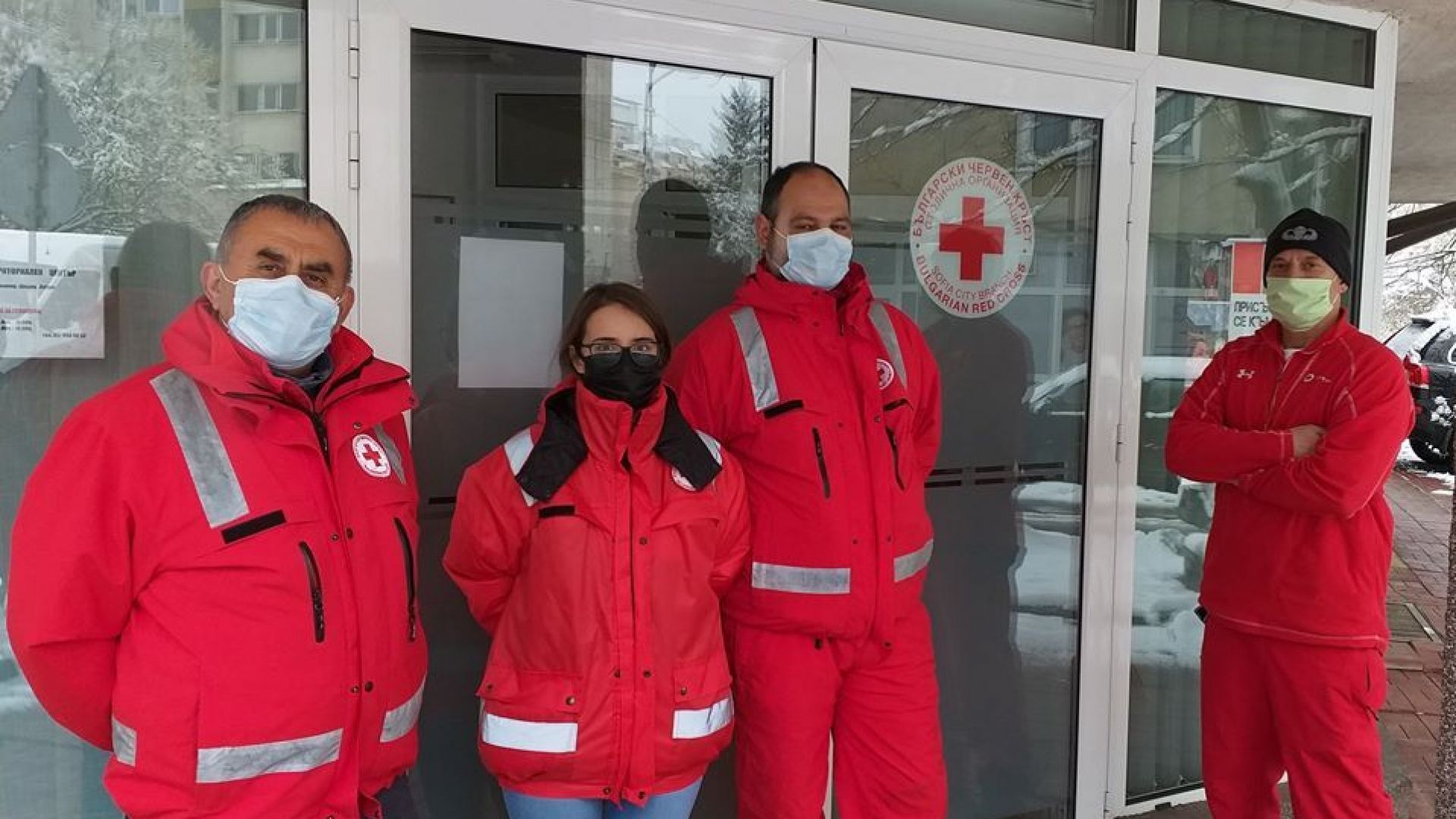 Българският червен кръст предостави за нуждите на медиците у нас