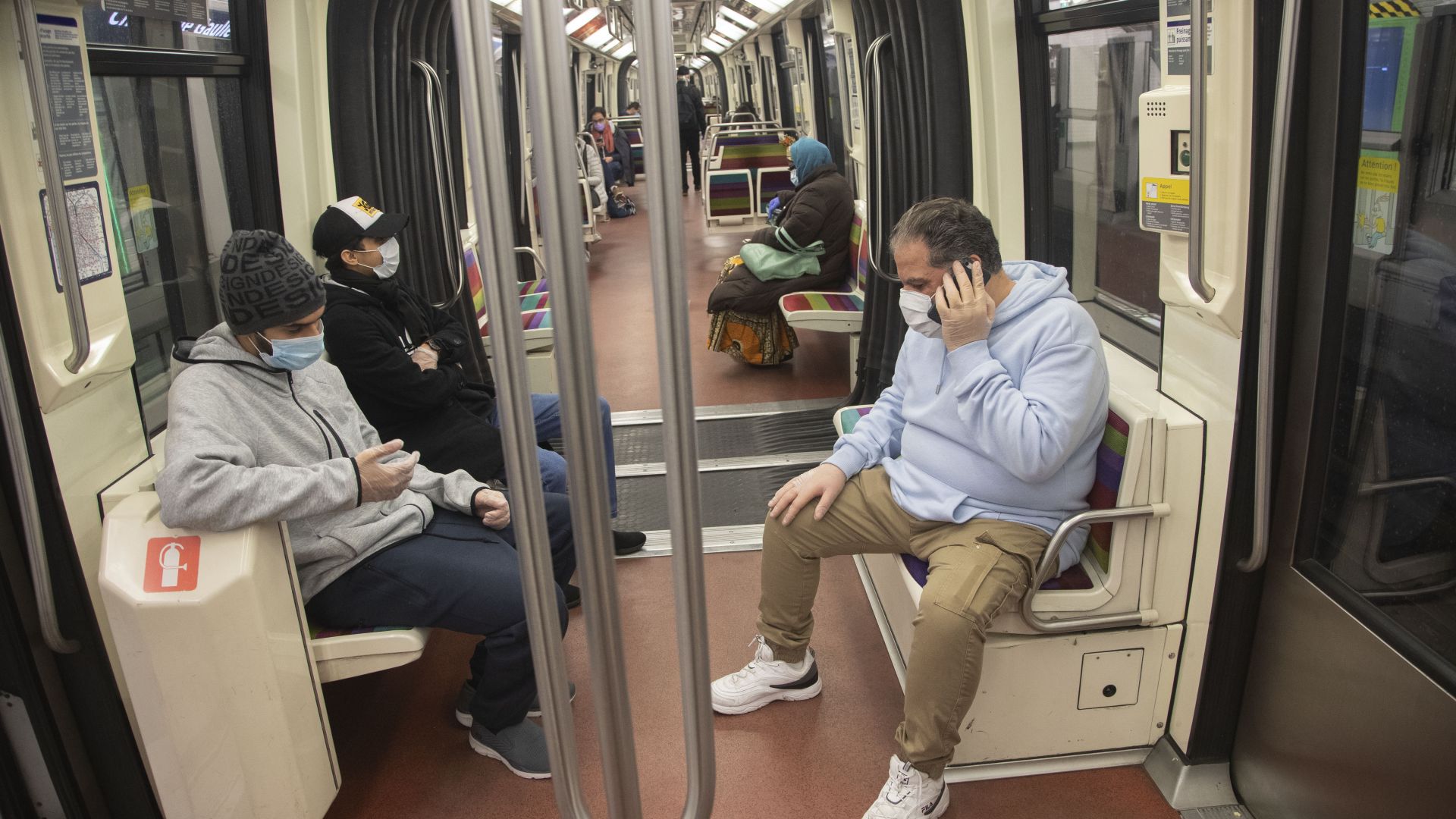 Главният епидемиолог на Франция проф Жан Франсоа Делфреси изтъкна че затлъстяването