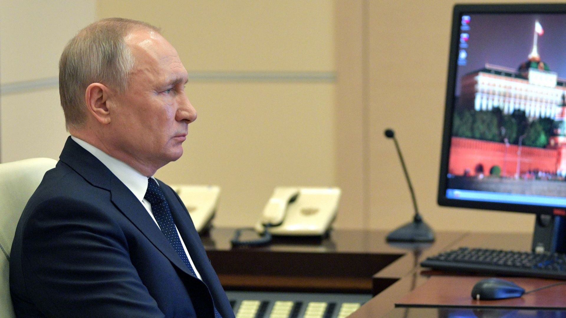 Президентът на Русия Владимир Путин обеща днес отпускане на финансови