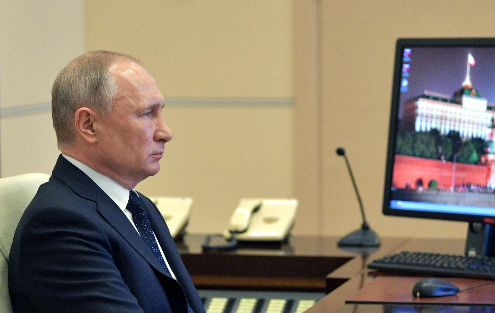 Путин проведе видеоконферентно съвещание с губернаторите на руските региони