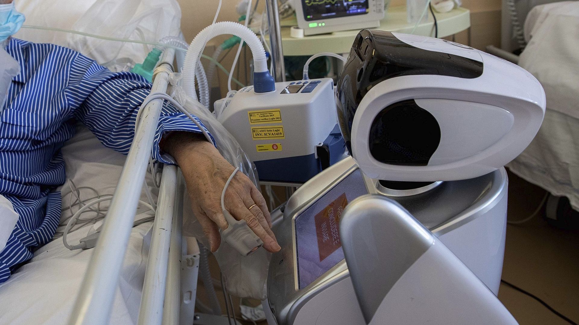 Повече от 60 000 души са починали от новия коронавирус