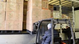 Пощенски служби от цял свят спират доставките до САЩ