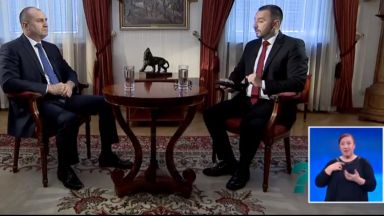 Президентът Радев: С паника, страх и трупове от екрана ли трябва да управляваме кризата?