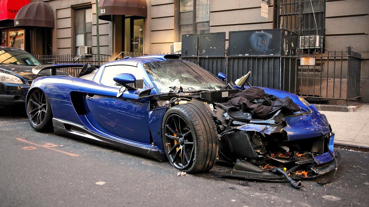 Крадец унищожи супер рядко Porsche Carrera GT в Ню Йорк