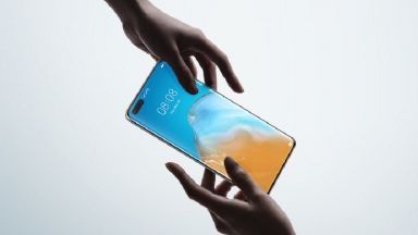 Huawei предлага сервизно обслужване на място и дистанционно с услугата "От врата до врата"