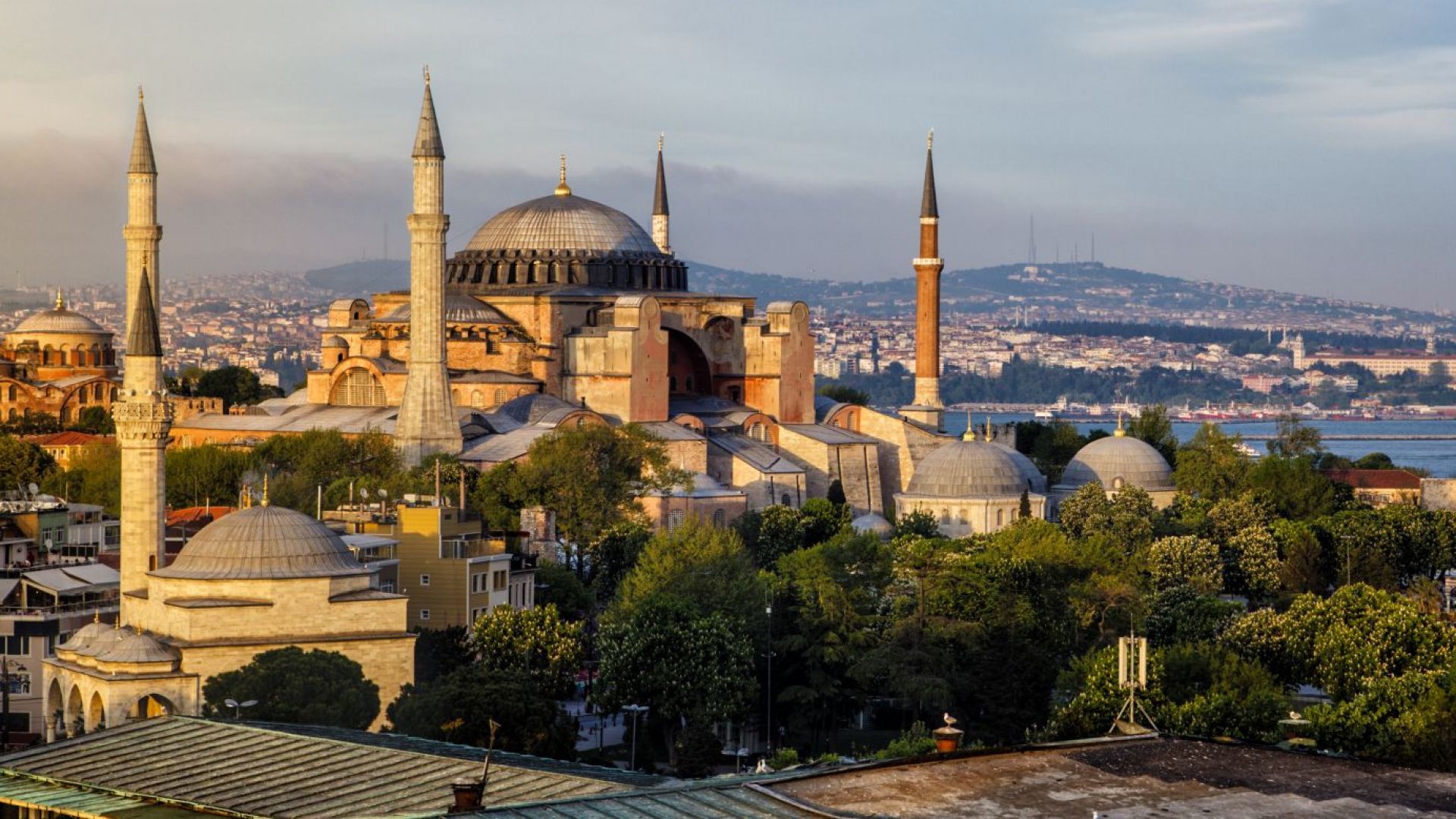 Държавният съвет на Турция окончателно реши "Света София" да е джамия
