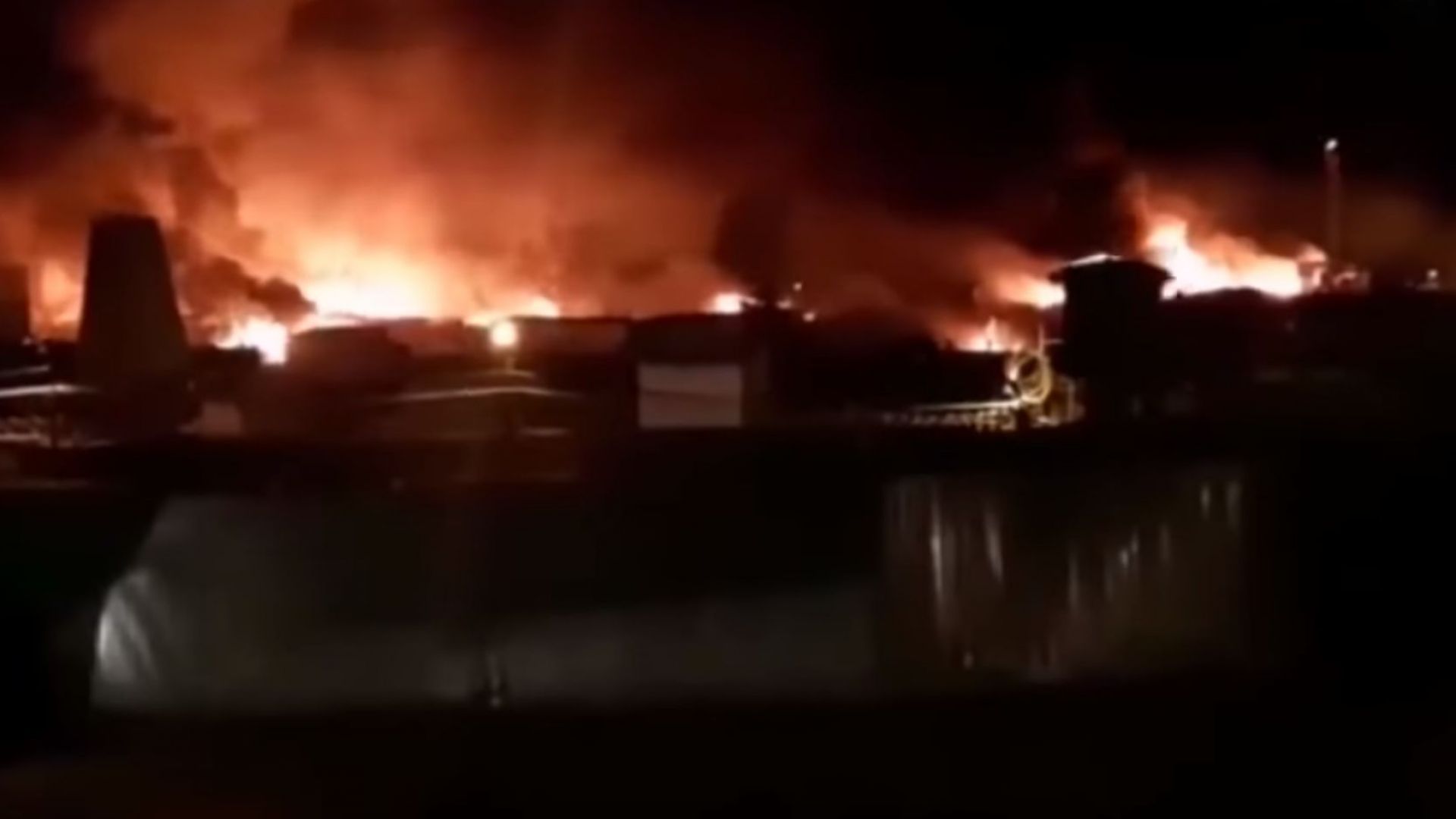 Пожар обхвана големи части от затвор в района на Сибир