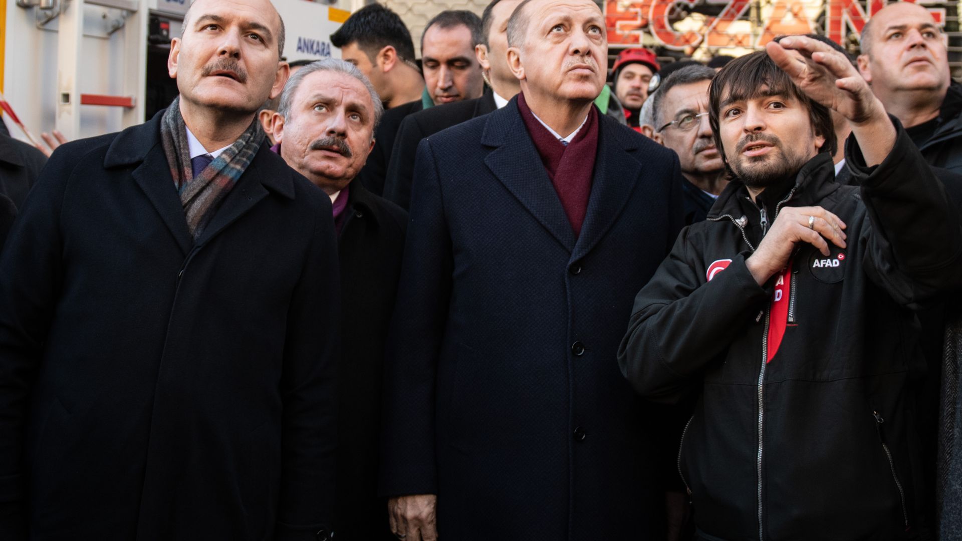 Ердоган не прие оставката на Сюлейман Сойлу