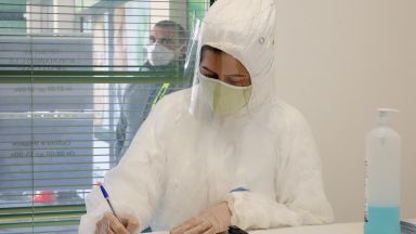 България е с най-малко болни и трета по най-ниска смъртност от COVID-19 в ЕС