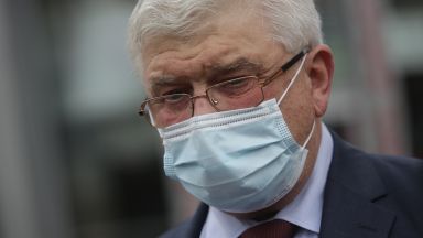 Министър Ананиев разреши износа на аналгин-хинин