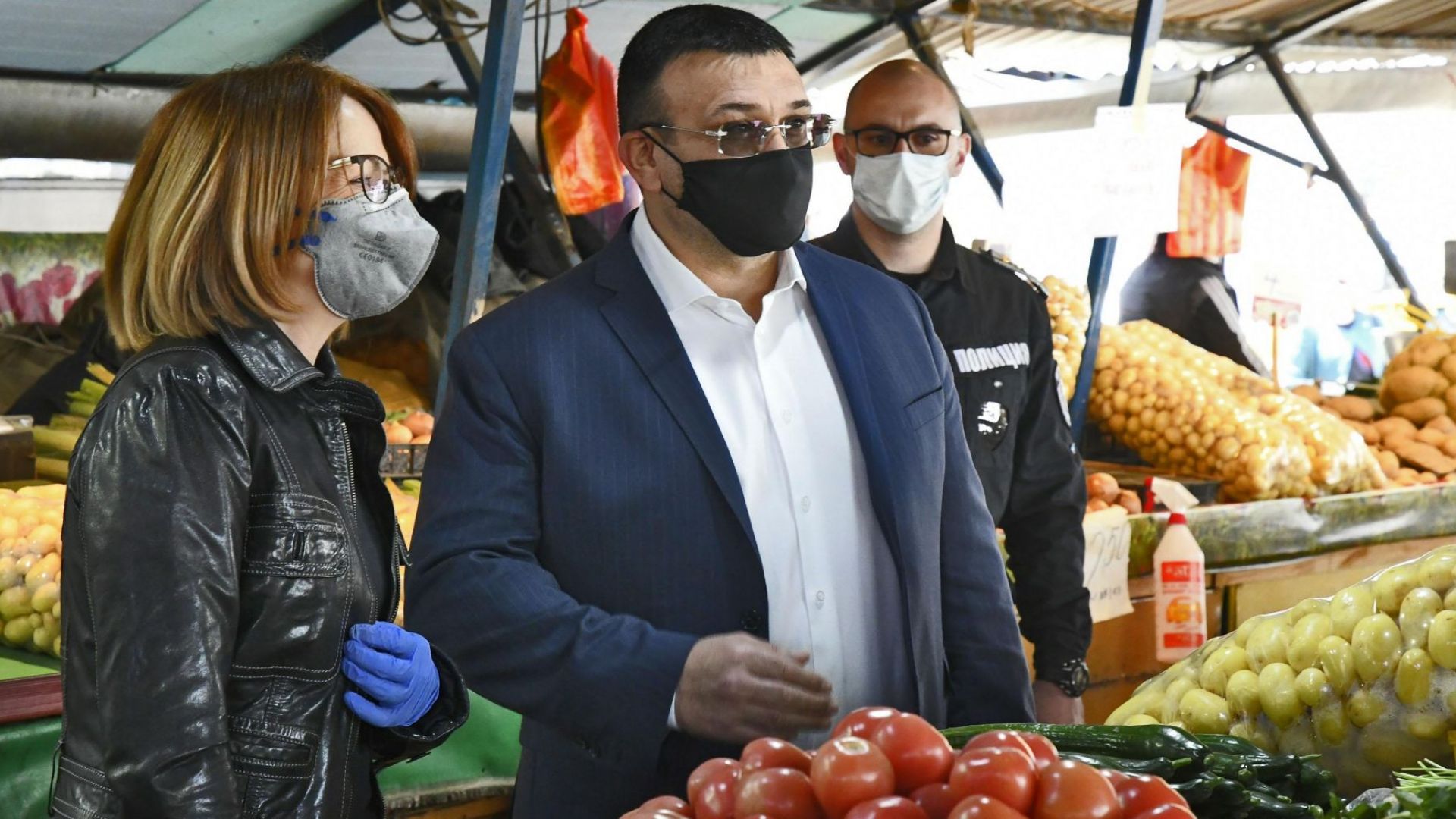 Министърът на вътрешните работи Младен Маринов кметът на София Йорданка