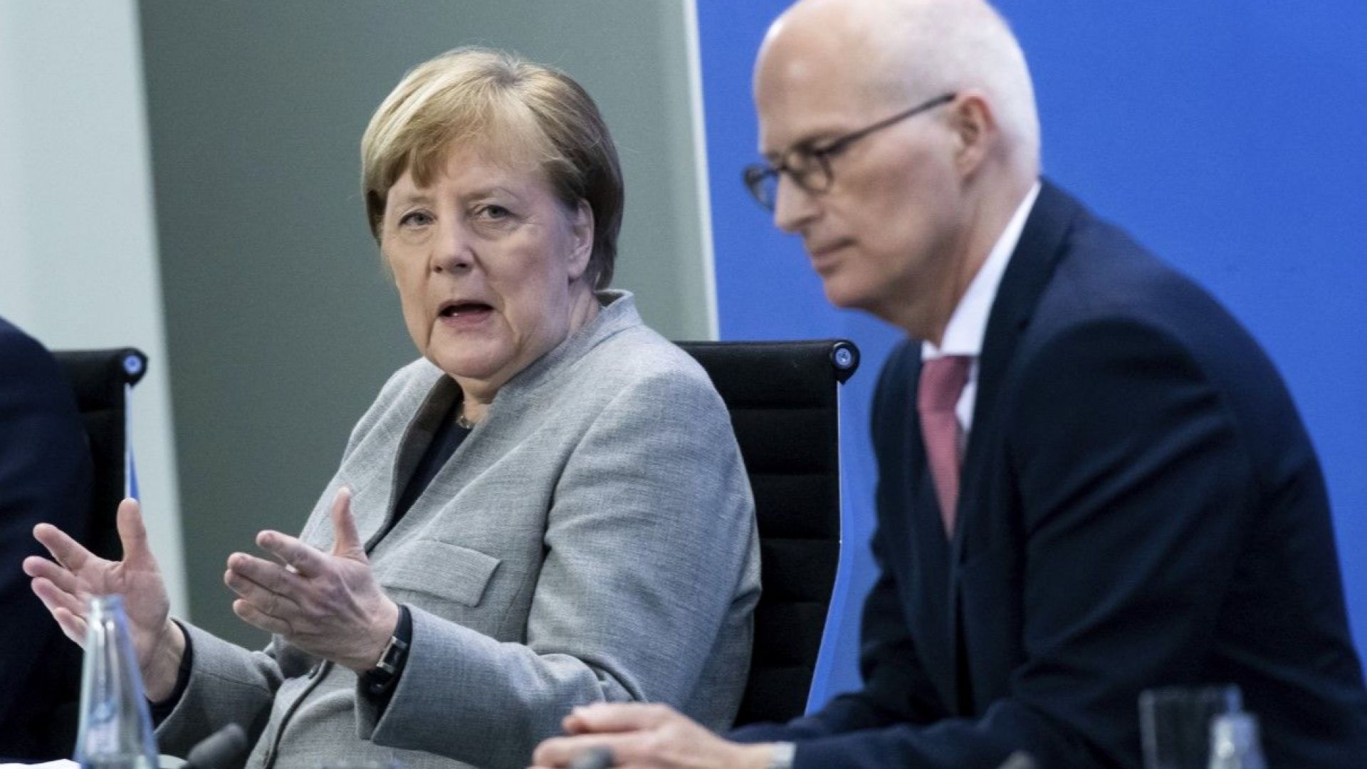 След заседание на германския канцлер Ангела Меркел с ръководителите на