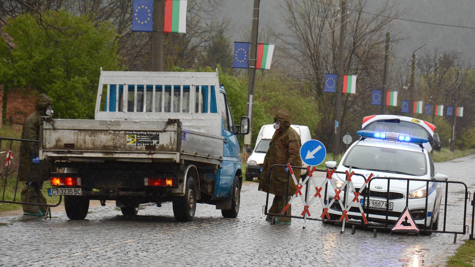 Вземането на 50 нови проби на жителите на старозагорското село