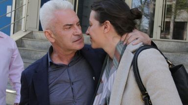 Лидерът на Атака Волен Сидеров съпругата му Деница и тв