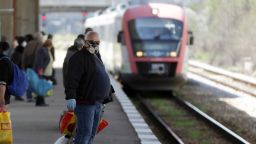 Затровиха без предупреждение подлеза Централната жп гара в Русе 