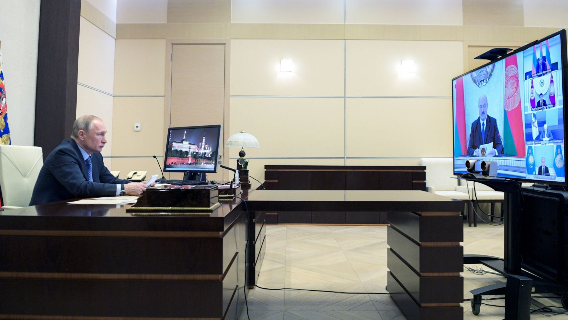 В излъчено по телевизията поздравително слово по случай Великден към