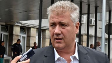 Аз съм неспокоен от това как колегите ми работят През