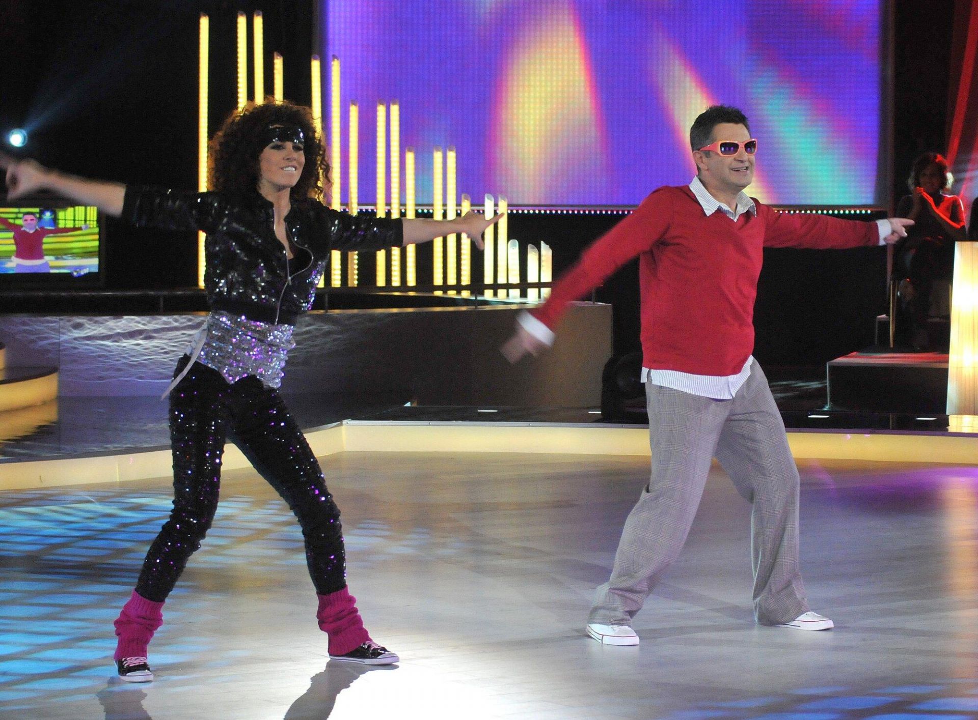 17 октомври 2009 г. - Милен Цветков танцува с риалити звездата Зара в елиминация от тв шоуто VIP Dance.