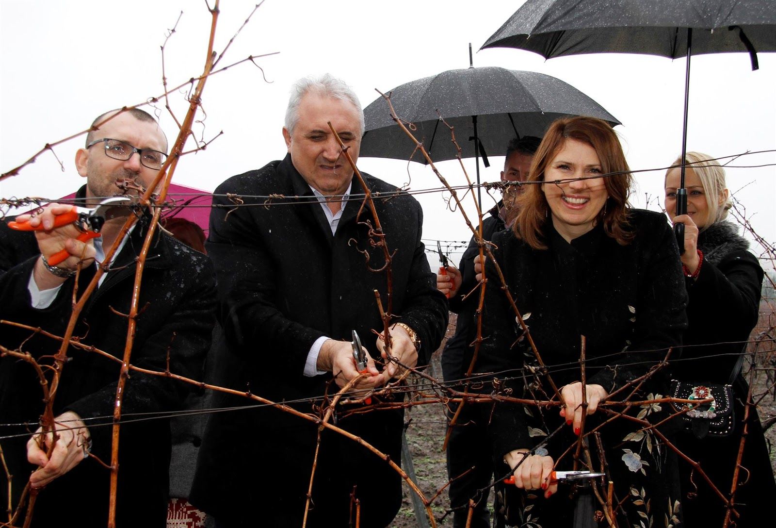 Десислава Николова - вдясно