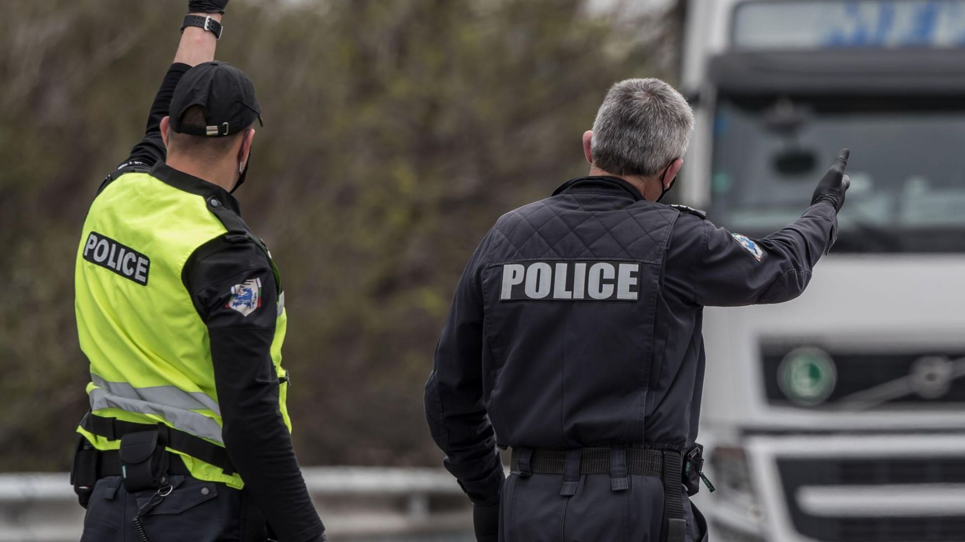 Шофьор на БМВ се заби в камион на АМ "Тракия", дрегерът отчете 3,43 промила