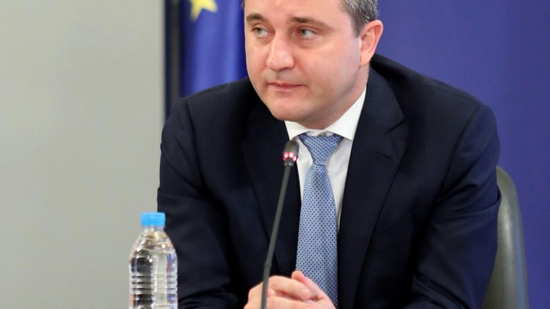 Конкретният план за излизане от кризата ще дойде когато разхлабим