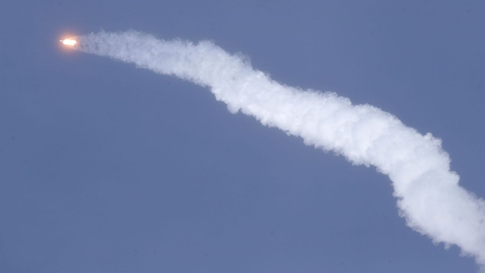 Върджин орбит на Ричард Брансън достигна Космоса при втори опит
