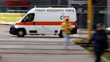 39-годишна жена от Брезник издъхна по пътя за болница, арестуваха мъжа й