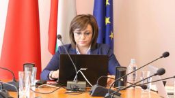 Нинова към леви лидери: Последиците от кризата не могат да се борят само с кредити