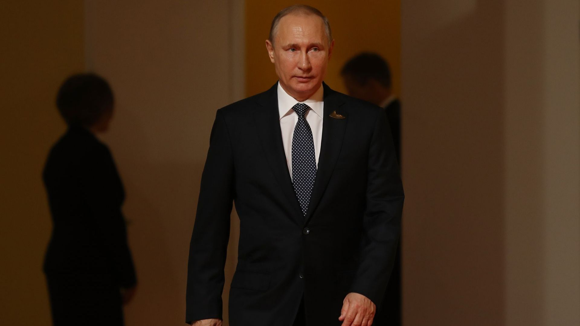 Русия и трите шока: Кремъл срещу кризата
