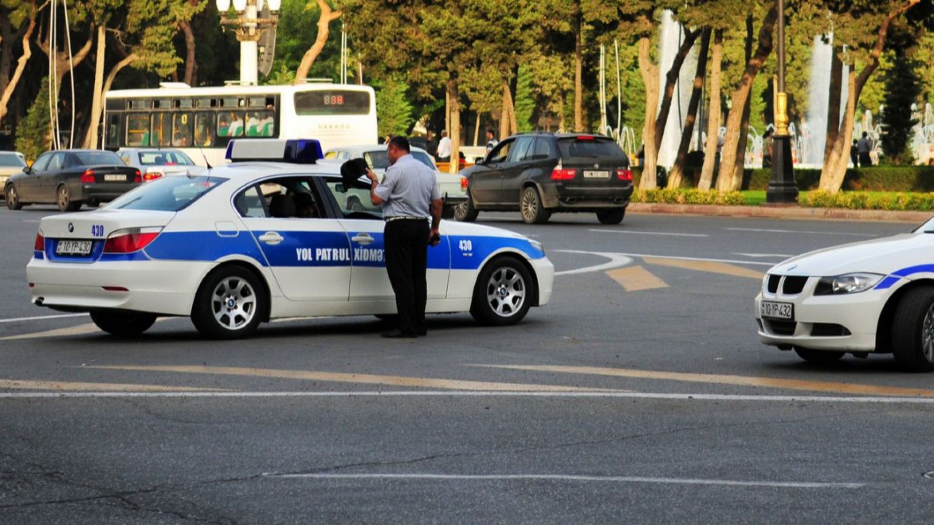 Двама български граждани заподозряни за извършването на киберпрестъпления срещу азербайджанския