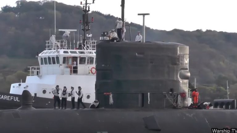 Разследват парти на борда на британска ядрена подводница по време на карантина (снимки)