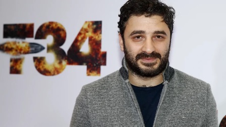 Екранизация на "Евгений Онегин" в стила на "Великият Гетсби"