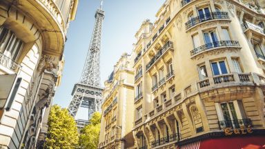 22 европейски града искат по-строга регулация за Airbnb