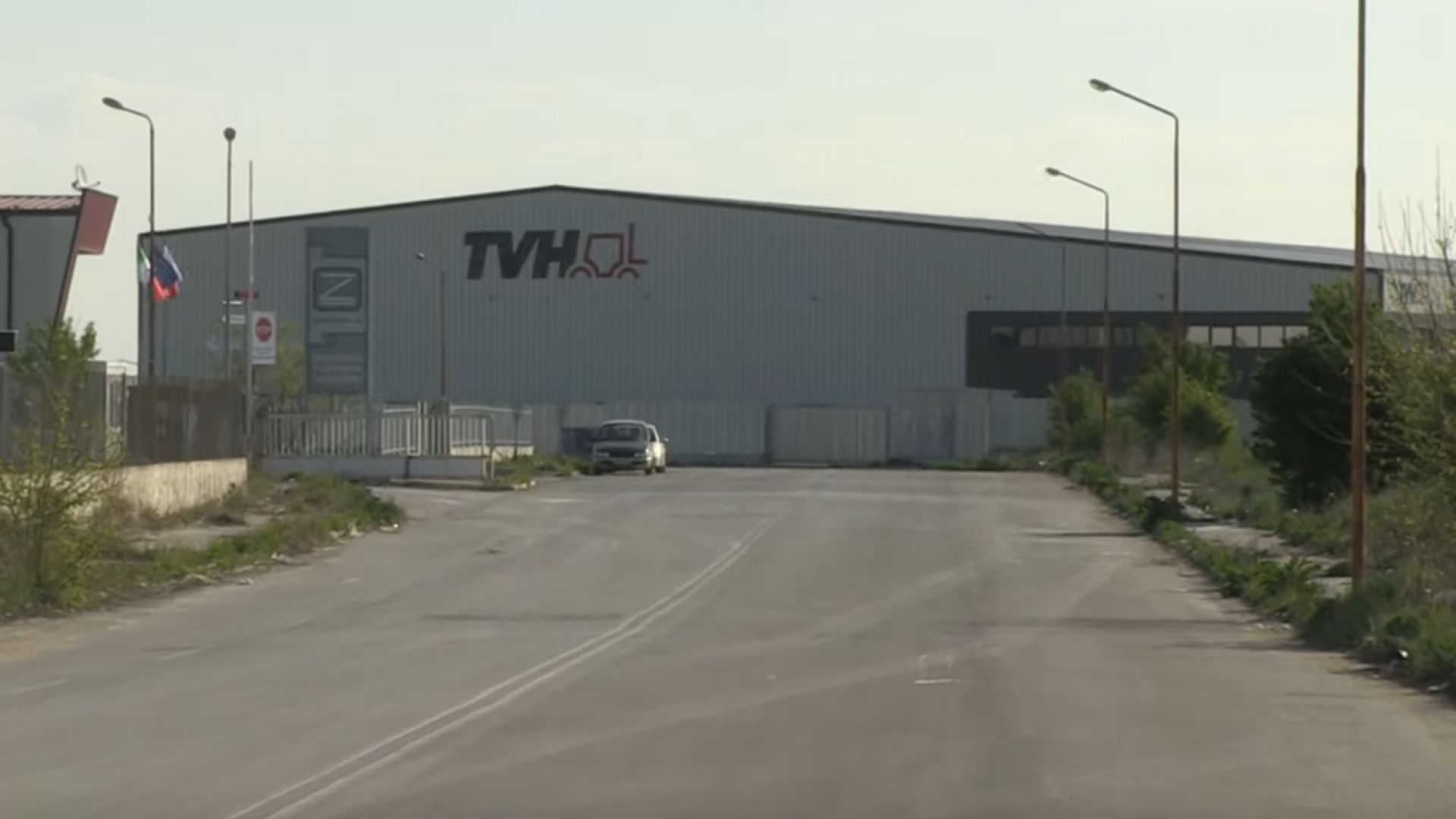 Фирмата в която са установени четирима работници с коронавирус в