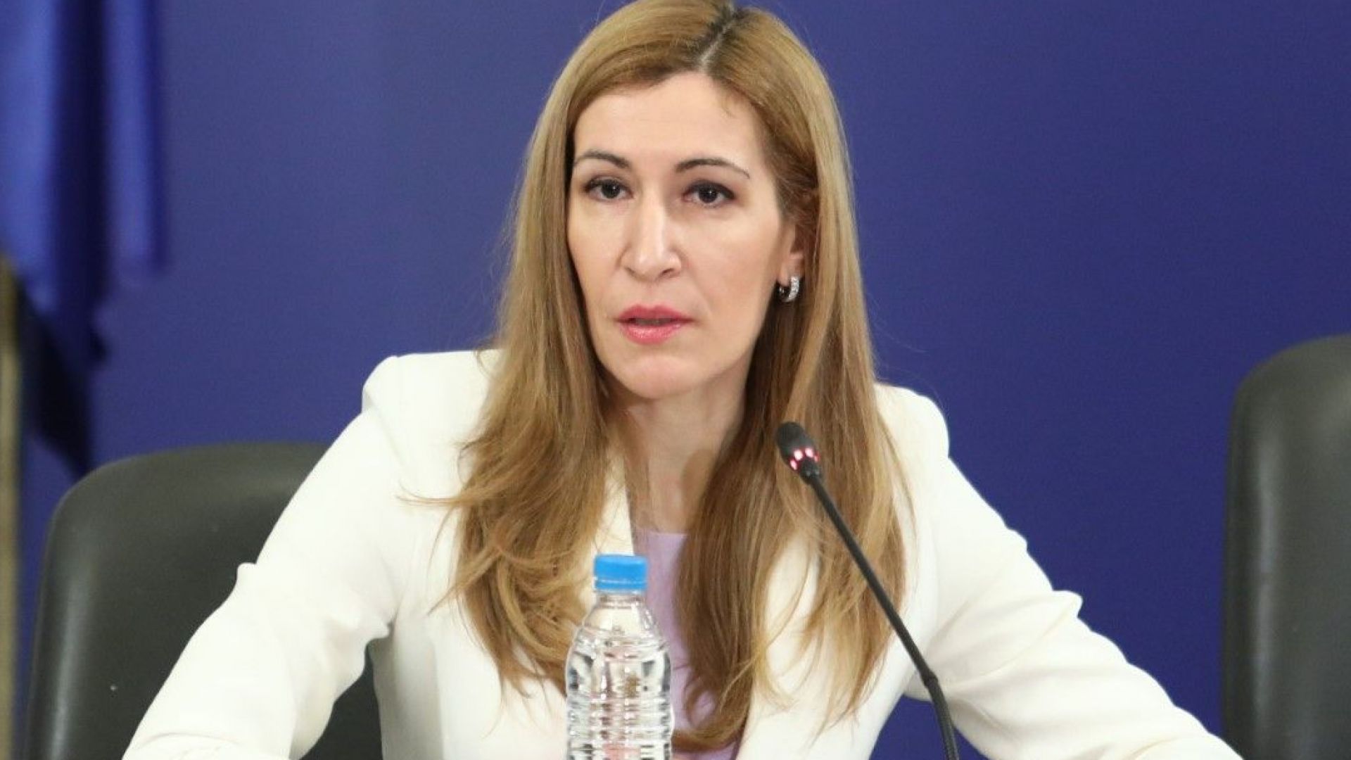 Министърът на туризма Николина Ангелкова съобщи на брифинг в МС,