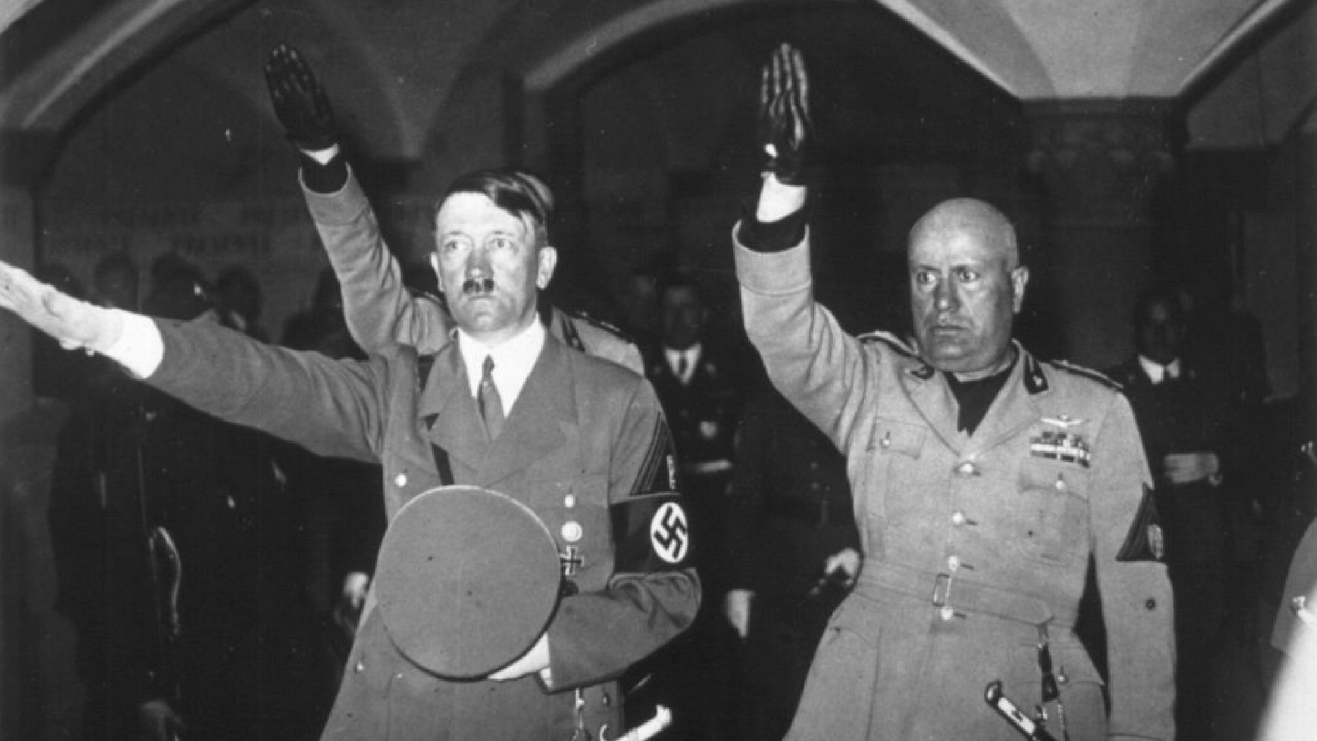  Адолф Хитлер и Бенито Мусолини 